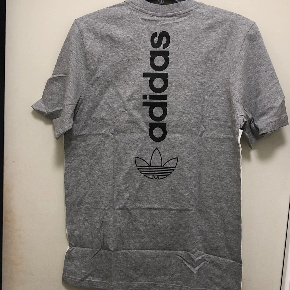 Adidas Men's Two-Tone Gray and White Tee